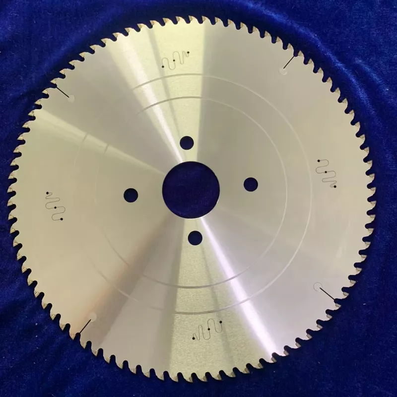 Carbide circular saw blade production process - Saw blade substrate inspection 01